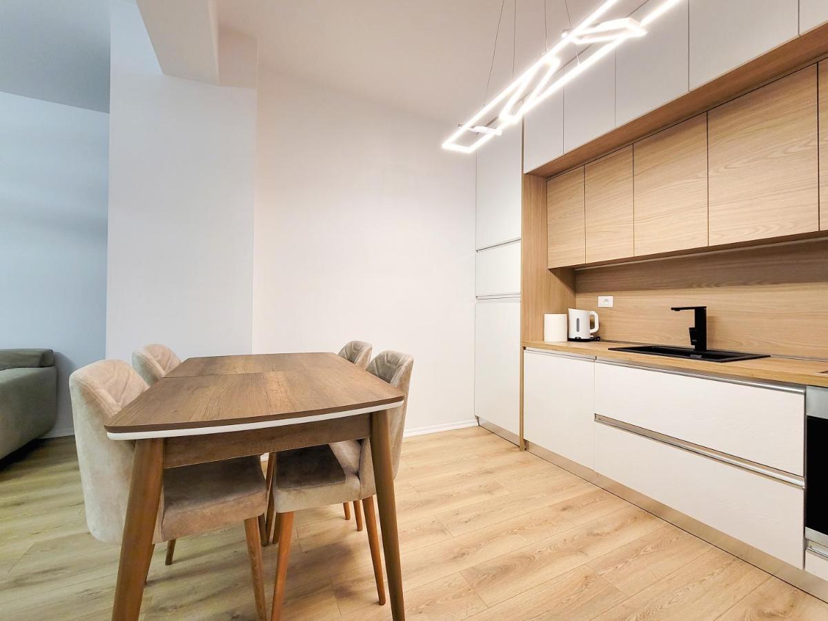 Urban Nest On Boulevard Apartment Tirana